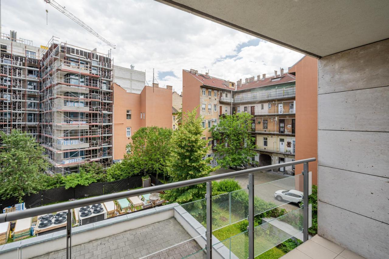 White Cascade Realty Apartment Будапеща Екстериор снимка