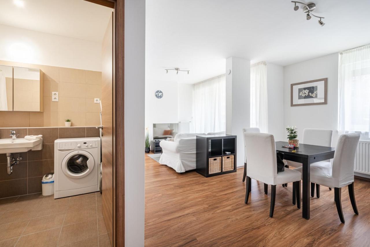 White Cascade Realty Apartment Будапеща Екстериор снимка